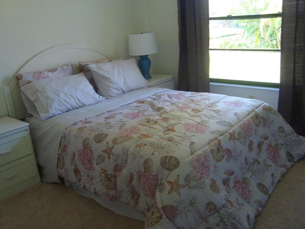 Pool Home With A New Sparkling Pool, Close To Beach, Lovely Lake View North Naples 外观 照片