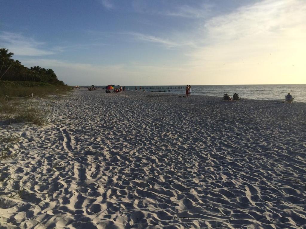 Pool Home With A New Sparkling Pool, Close To Beach, Lovely Lake View North Naples 外观 照片