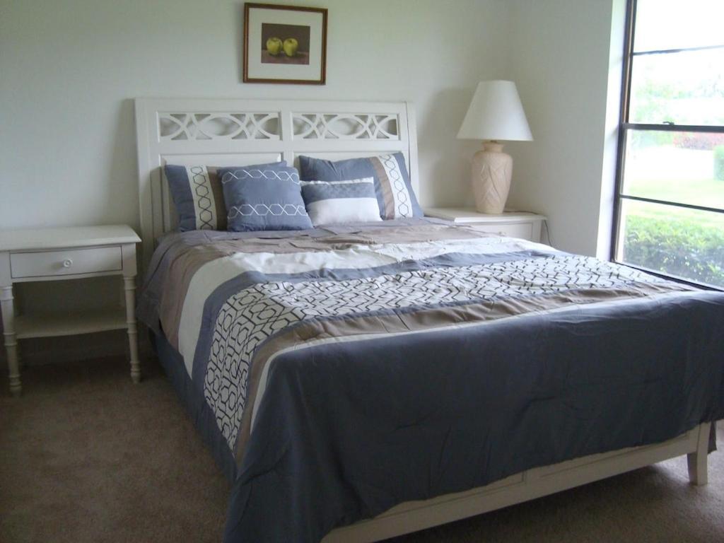 Pool Home With A New Sparkling Pool, Close To Beach, Lovely Lake View North Naples 外观 照片