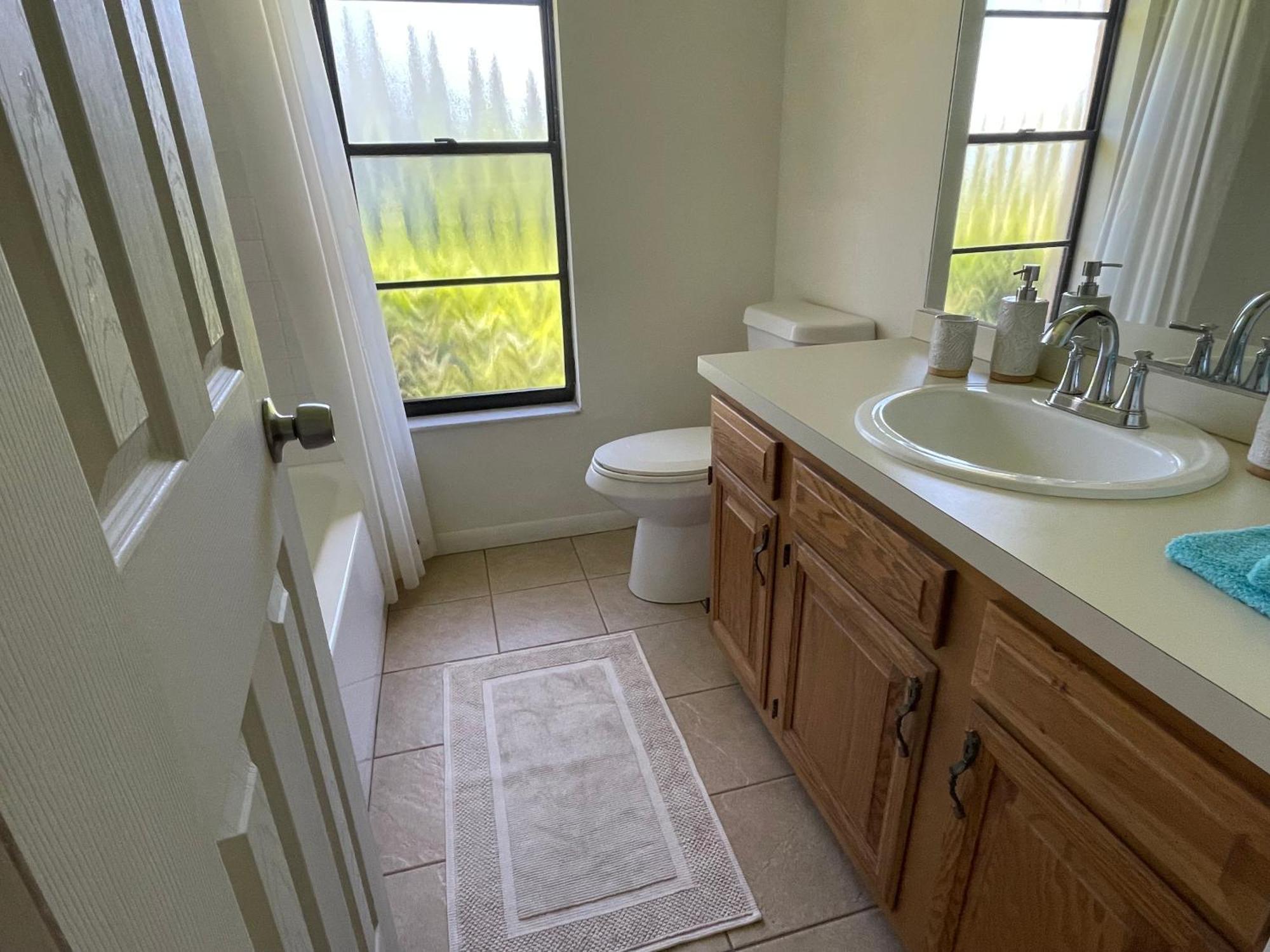 Pool Home With A New Sparkling Pool, Close To Beach, Lovely Lake View North Naples 外观 照片
